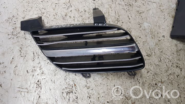 Nissan Almera N16 Front fog light trim/grill 