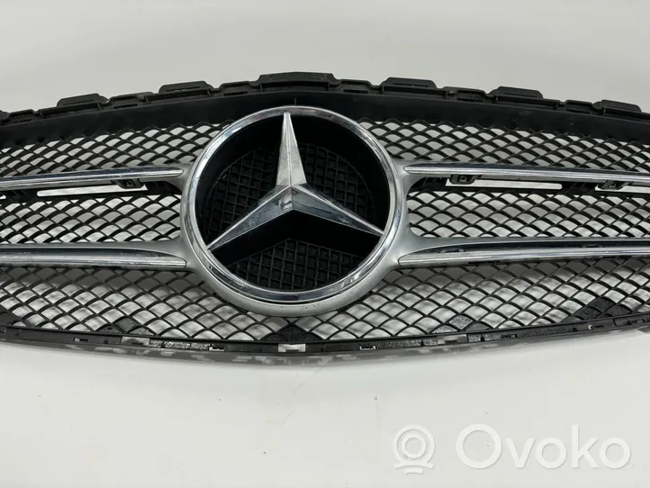 Mercedes-Benz C W205 Logo, emblème, badge A0008880060