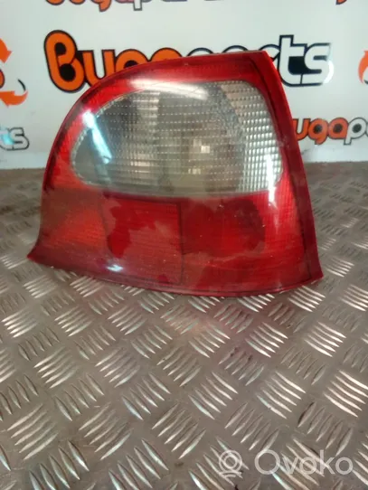 Rover 25 Lampy tylnej klapy bagażnika 