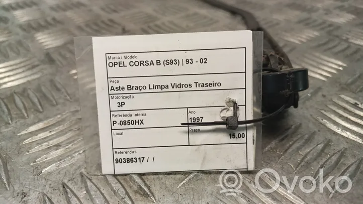 Opel Corsa B Szyba tylna 