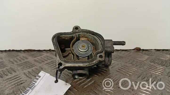 Mercedes-Benz E W210 Durite de refroidissement tube 