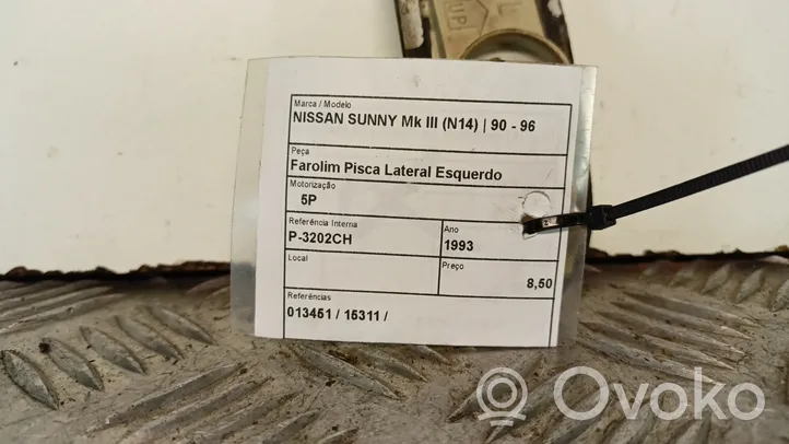 Nissan Sunny Lampa oświetlenia tylnej tablicy rejestracyjnej 