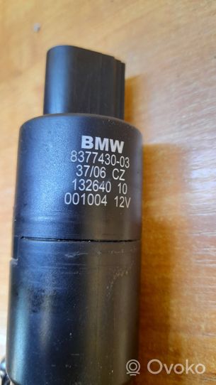 BMW 3 E90 E91 Pompa spryskiwacza lampy przedniej 837743003
