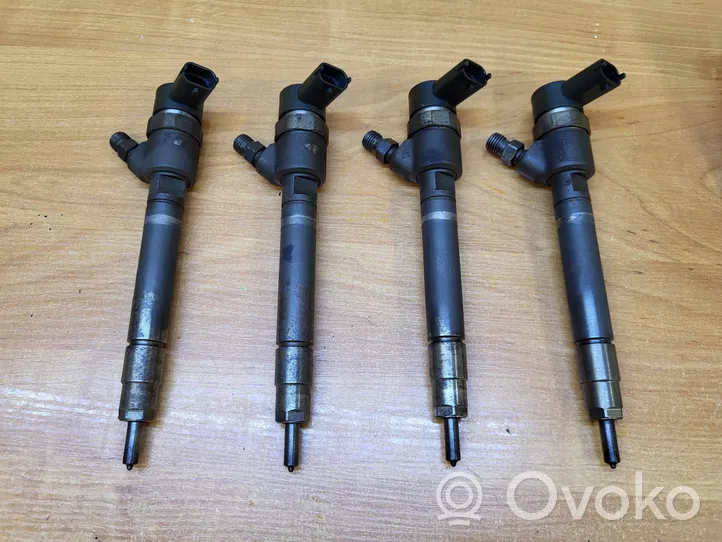 Volvo XC90 Fuel injector 30750283