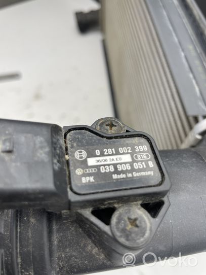Volkswagen Caddy Välijäähdyttimen jäähdytin 1K0145928