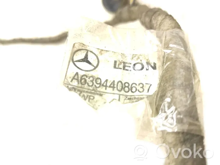 Mercedes-Benz Vito Viano W639 Cableado del sensor de aparcamiento (PDC) A6394408637