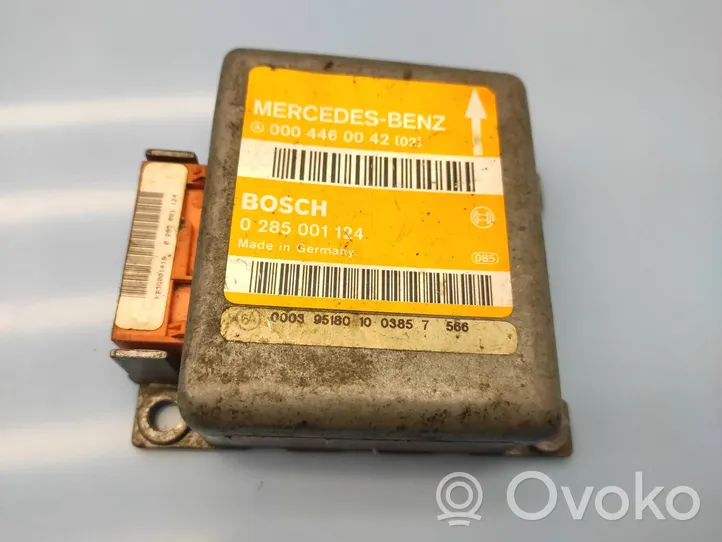 Mercedes-Benz Sprinter W901 W902 W903 W904 Module de contrôle airbag 0004460042