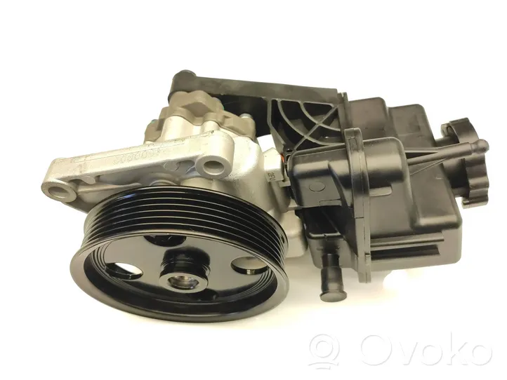 Mercedes-Benz Sprinter W906 Power steering pump A0064666601