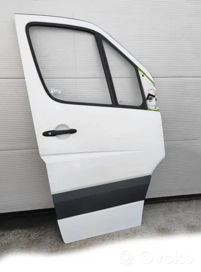 Mercedes-Benz Sprinter W906 Front door 