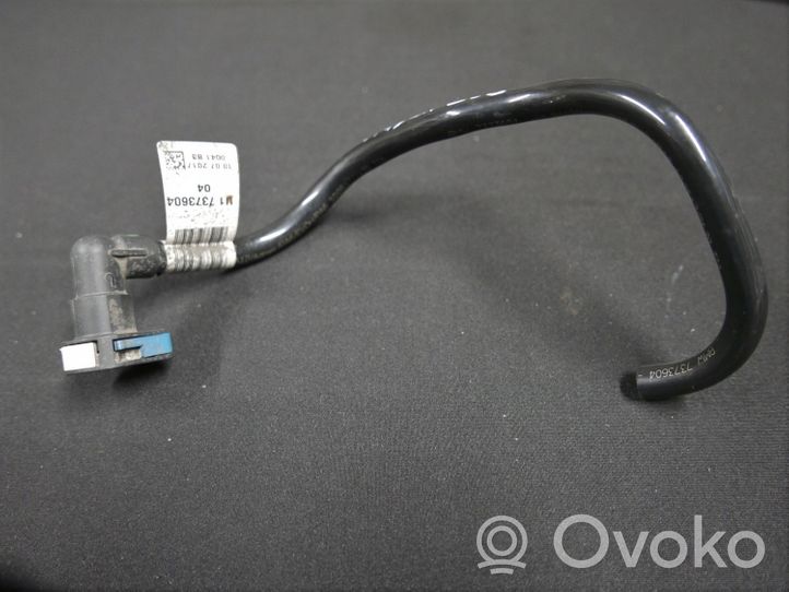 BMW 5 G30 G31 Sfiato/tubo di sfiato/tubo flessibile 7373604