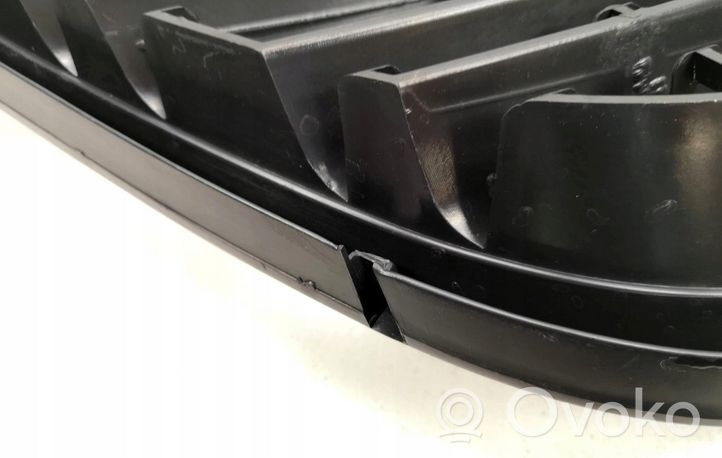 Volkswagen Tiguan Grille calandre supérieure de pare-chocs avant 2255240