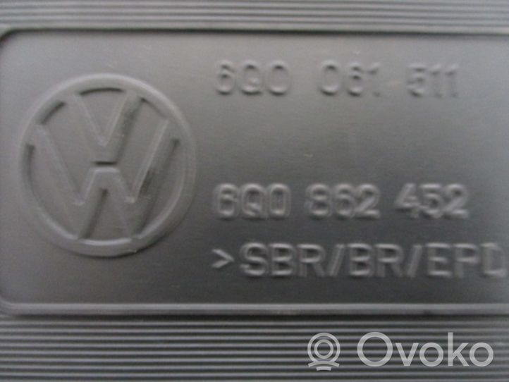 Volkswagen Polo Priekinis salono kilimas 6Q0862452