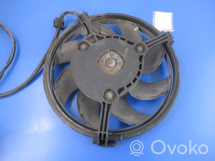 Audi A4 S4 B5 8D Ventilatore di raffreddamento elettrico del radiatore 