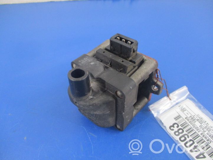 Volkswagen Polo III 6N 6N2 6NF Bobine d'allumage haute tension 6N0905104