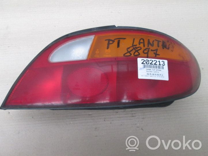 Hyundai Elantra Lampa tylna 