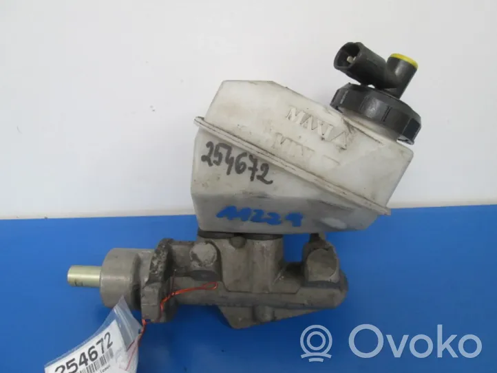 Renault Thalia I Master brake cylinder 