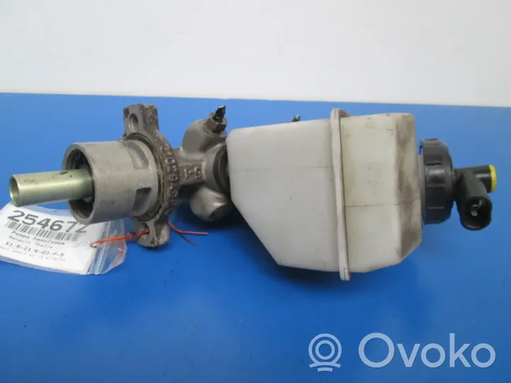 Renault Thalia I Master brake cylinder 