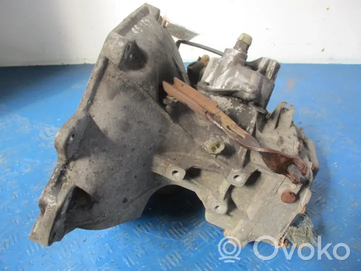 Opel Kadett E Boîte de vitesses manuelle à 6 vitesses 90334344