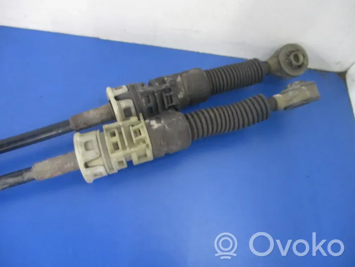 Renault Clio I Gear shift rod 8200755871