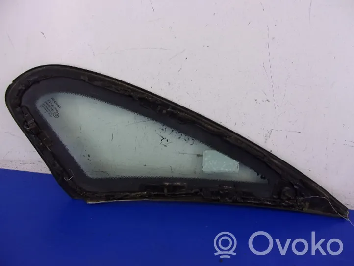 Toyota Carina T190 Rear side window/glass 