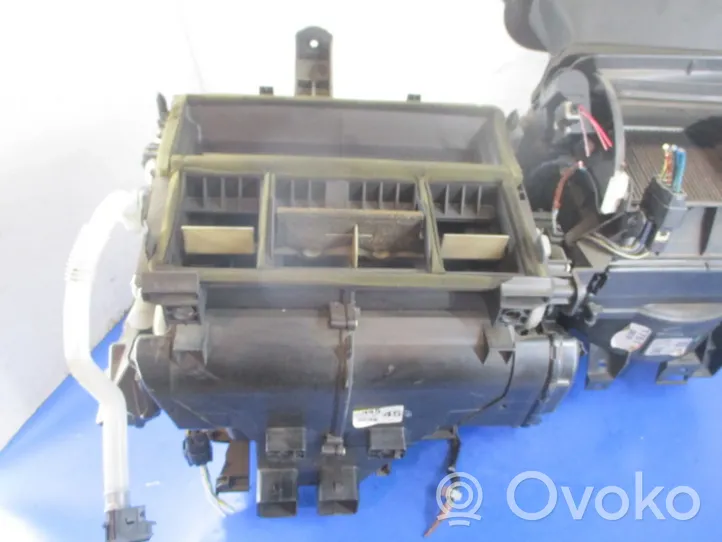 Toyota Avensis Verso Salono oro mazgo komplektas 87010-05450