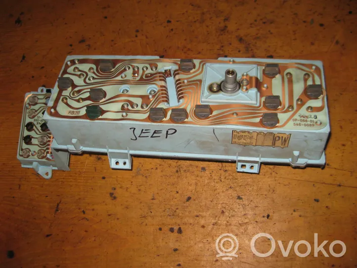 Jeep Grand Cherokee Speedometer (instrument cluster) 