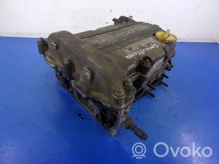 Opel Corsa B Culasse moteur 90529513