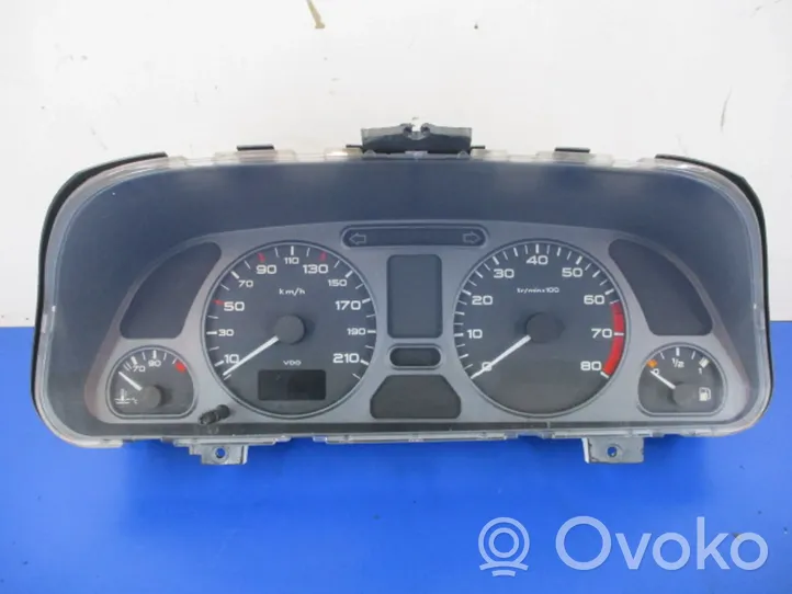 Mercedes-Benz 306 Compteur de vitesse tableau de bord 9636737880