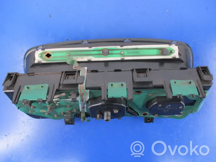 Dacia 1300 1310 1320 1325 1410 Geschwindigkeitsmesser Cockpit 