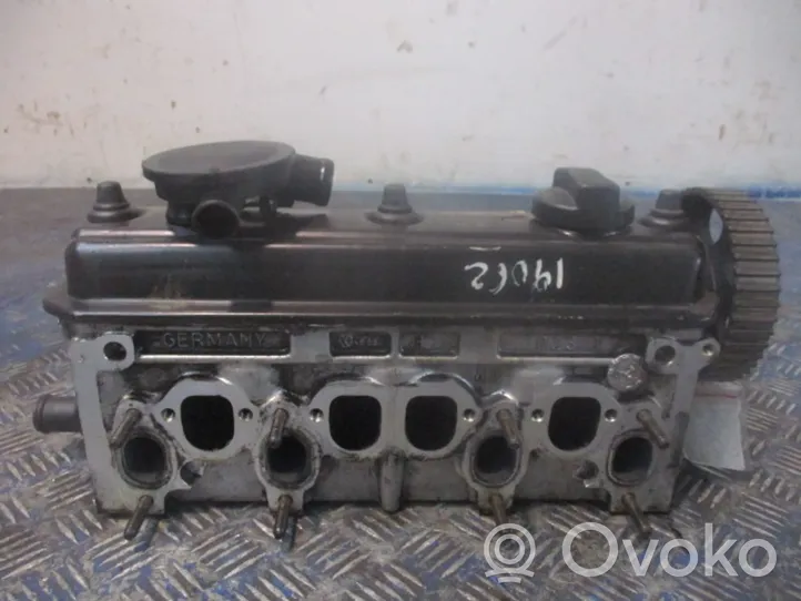 Volkswagen Golf III Engine head 028103373N