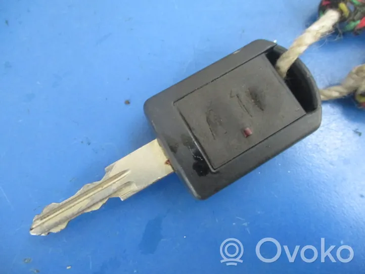 Opel Meriva A Ignition lock 90589313