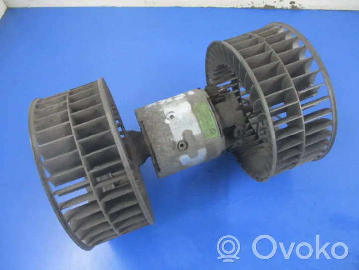 BMW 5 E34 Ventola riscaldamento/ventilatore abitacolo 8390935