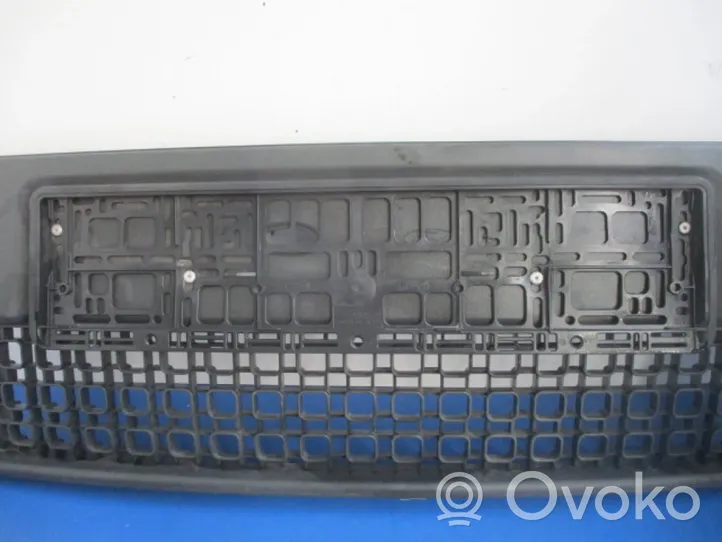 Ford Fusion Atrapa chłodnicy / Grill 6N11-17B968-A