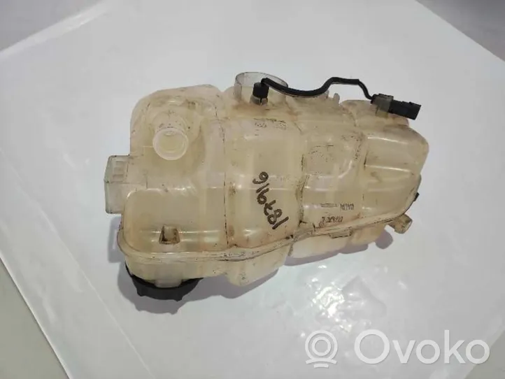 Volvo V40 Vase d'expansion de carburant 31338764