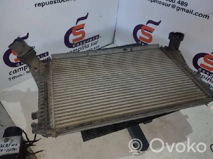 Volkswagen Passat Alltrack Chłodnica powietrza doładowującego / Intercooler 1K0145805G