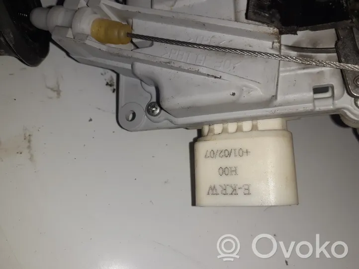 Audi A6 S6 C6 4F Передний замок 4F0039016A