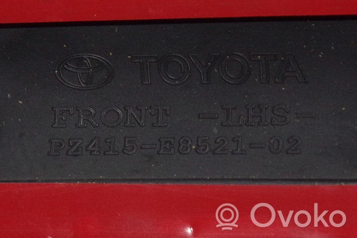 Toyota Corolla Verso AR10 Apdailinė priekinio bamperio juosta PZ415E852102