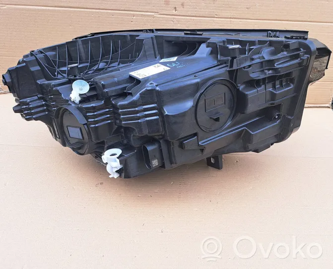 Mercedes-Benz GLA H247 Lampa przednia A2479064104