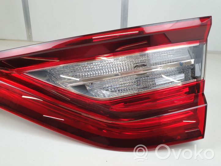 Renault Megane IV Tailgate rear/tail lights 