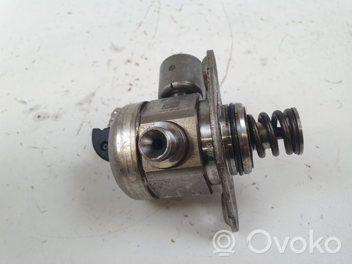 Volkswagen Golf VII Fuel injection high pressure pump 04E127025D