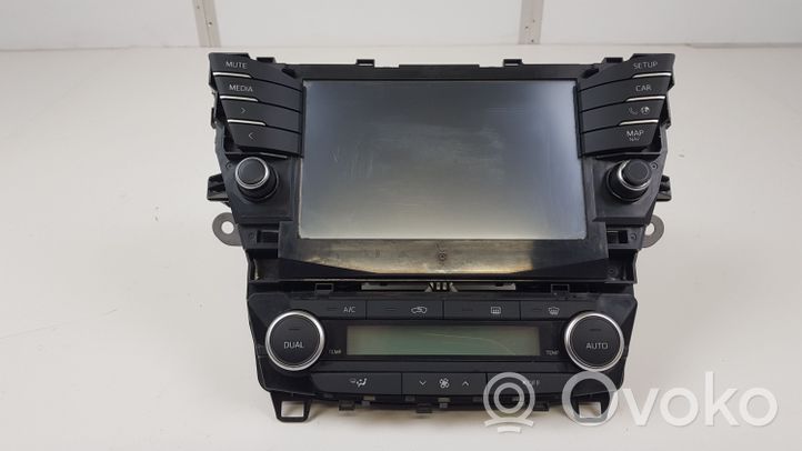 Toyota Avensis T270 Console centrale, commande de multimédia l'unité principale 