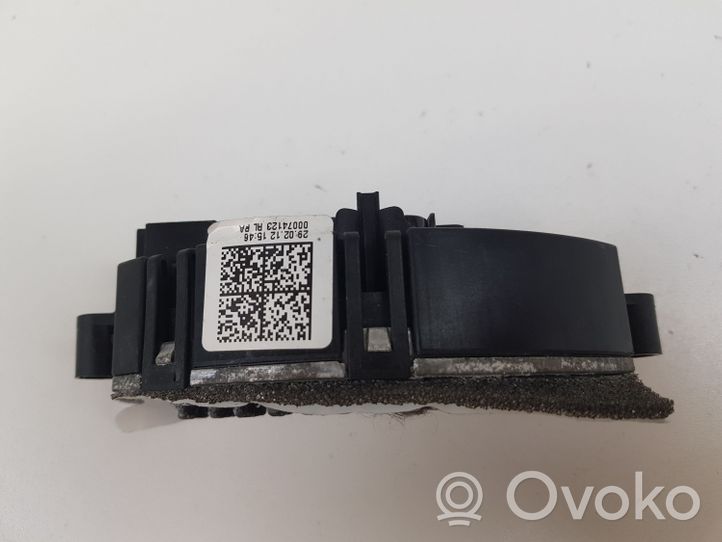 Mercedes-Benz A W176 Heater blower motor/fan resistor 