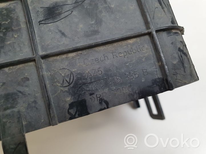 Volkswagen PASSAT B6 Protettore termico del vano batteria 