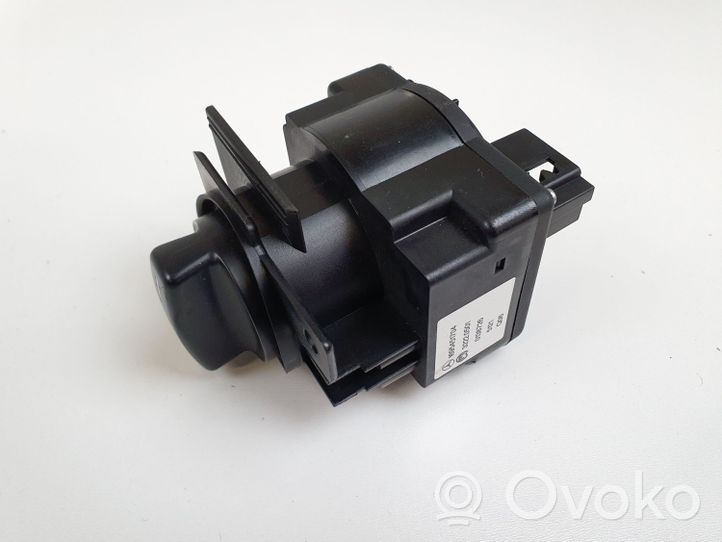 Mercedes-Benz A W169 Interruptor de luz 