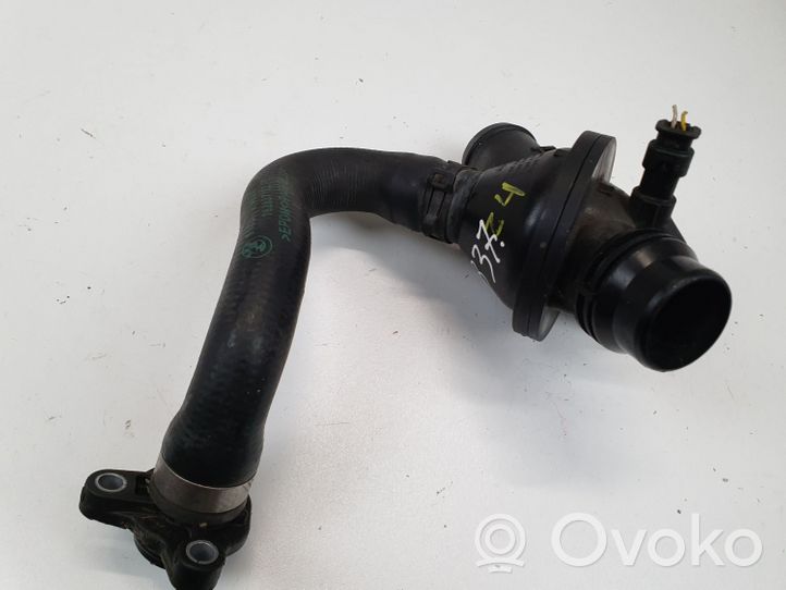 BMW Z4 E89 Termostaatin kotelo 7603514