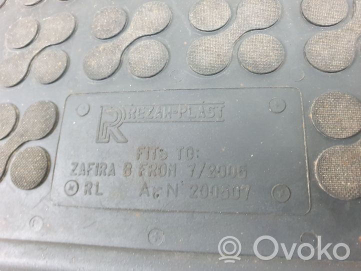 Opel Zafira B Rear floor mat 