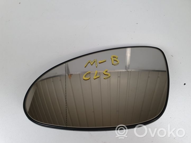 Mercedes-Benz CLS C219 Vetro specchietto retrovisore A2218100121