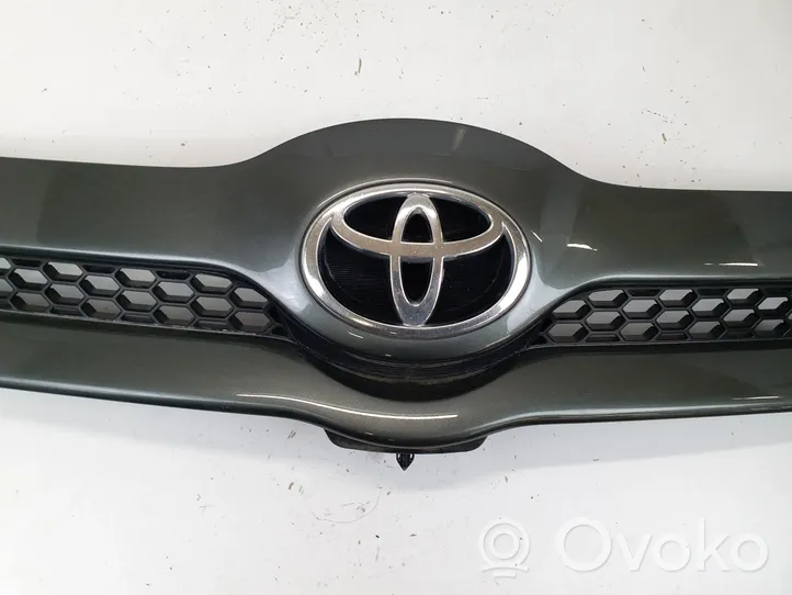 Toyota Corolla Verso AR10 Atrapa chłodnicy / Grill 