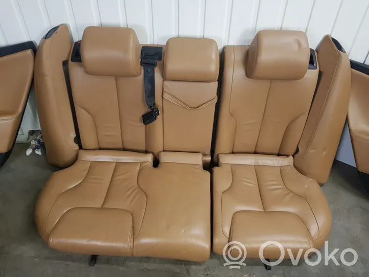 Volkswagen PASSAT B6 Seat set 