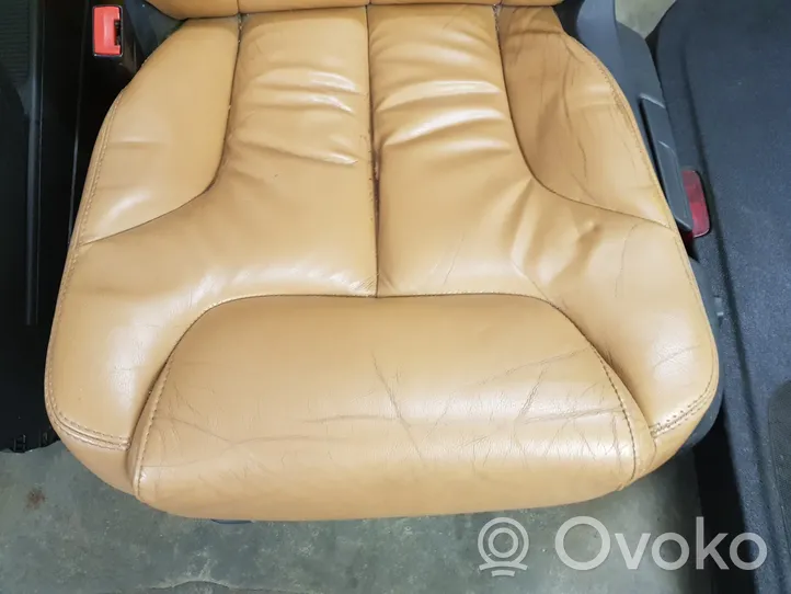 Volkswagen PASSAT B6 Seat set 